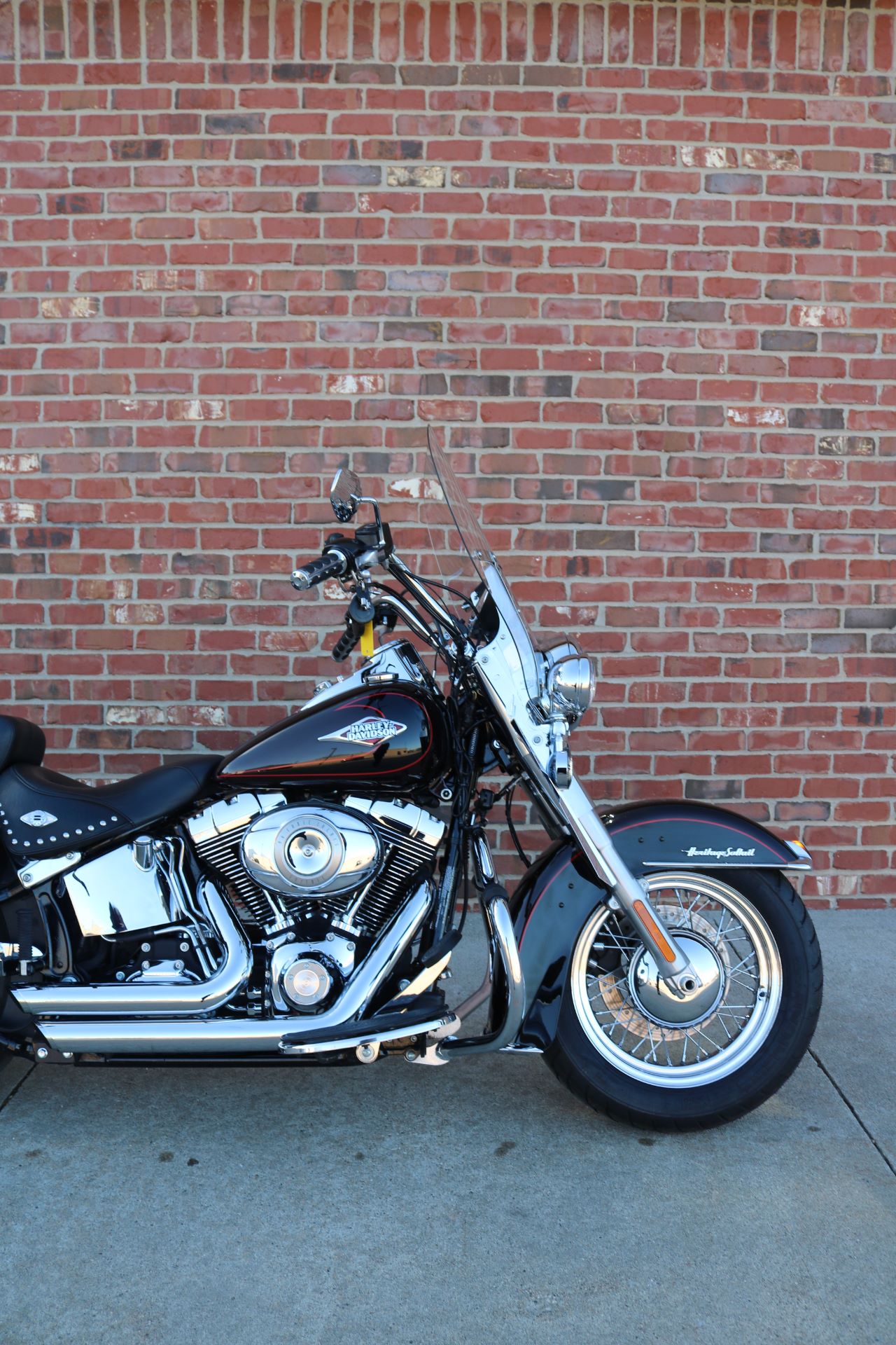 2011 Harley-Davidson Heritage Softail® Classic in Ames, Iowa - Photo 6