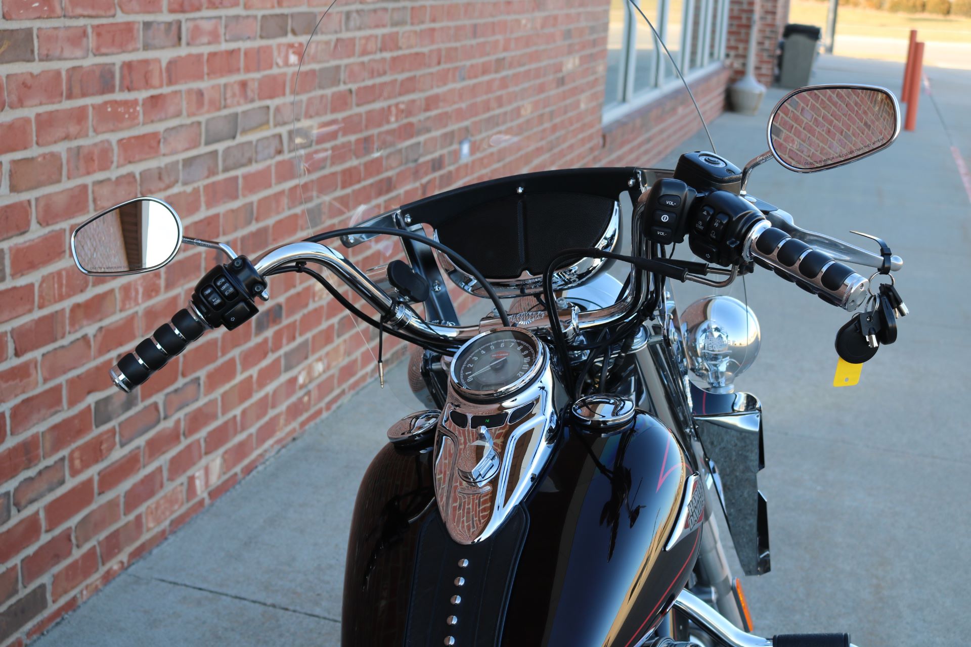 2011 Harley-Davidson Heritage Softail® Classic in Ames, Iowa - Photo 10