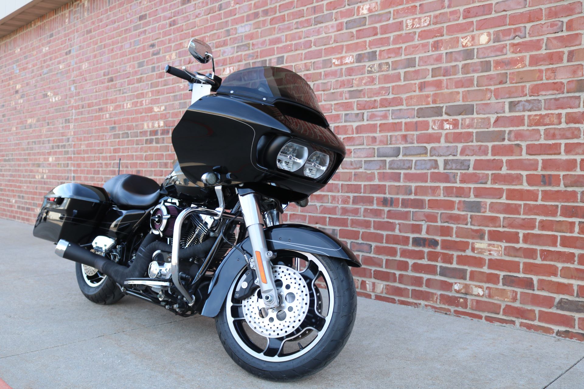 2015 Harley-Davidson Road Glide® Special in Ames, Iowa - Photo 3
