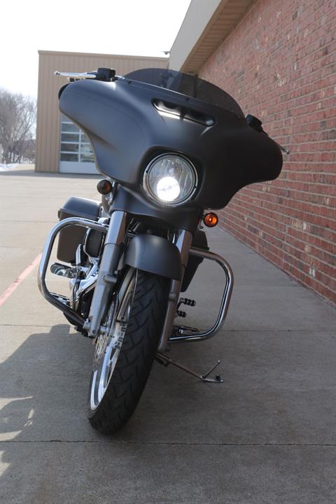 2016 Harley-Davidson Street Glide® in Ames, Iowa - Photo 2