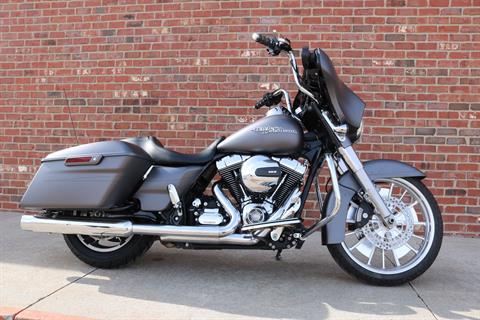 2016 Harley-Davidson Street Glide® in Ames, Iowa - Photo 1