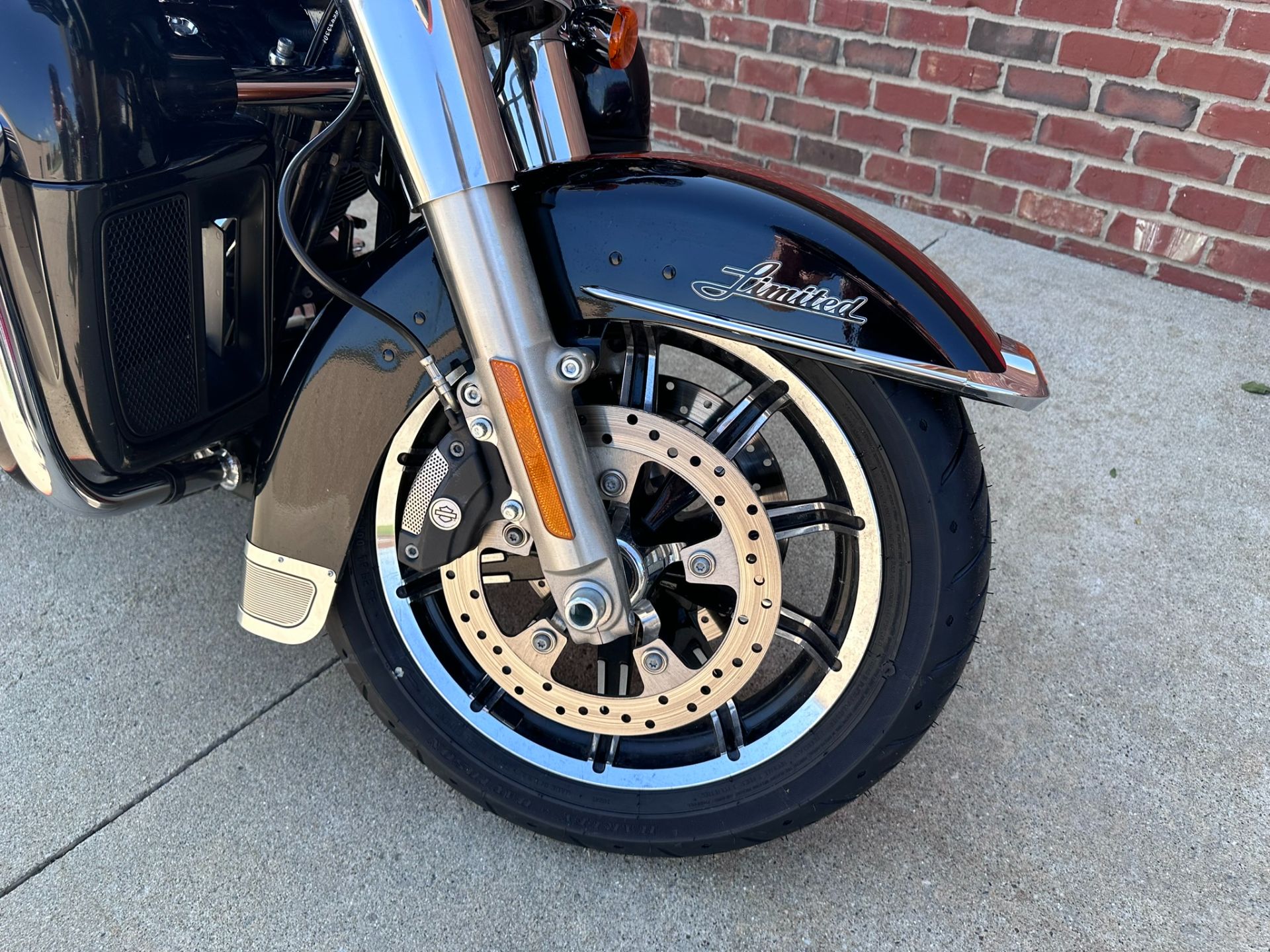 2014 Harley-Davidson Ultra Limited in Ames, Iowa - Photo 8