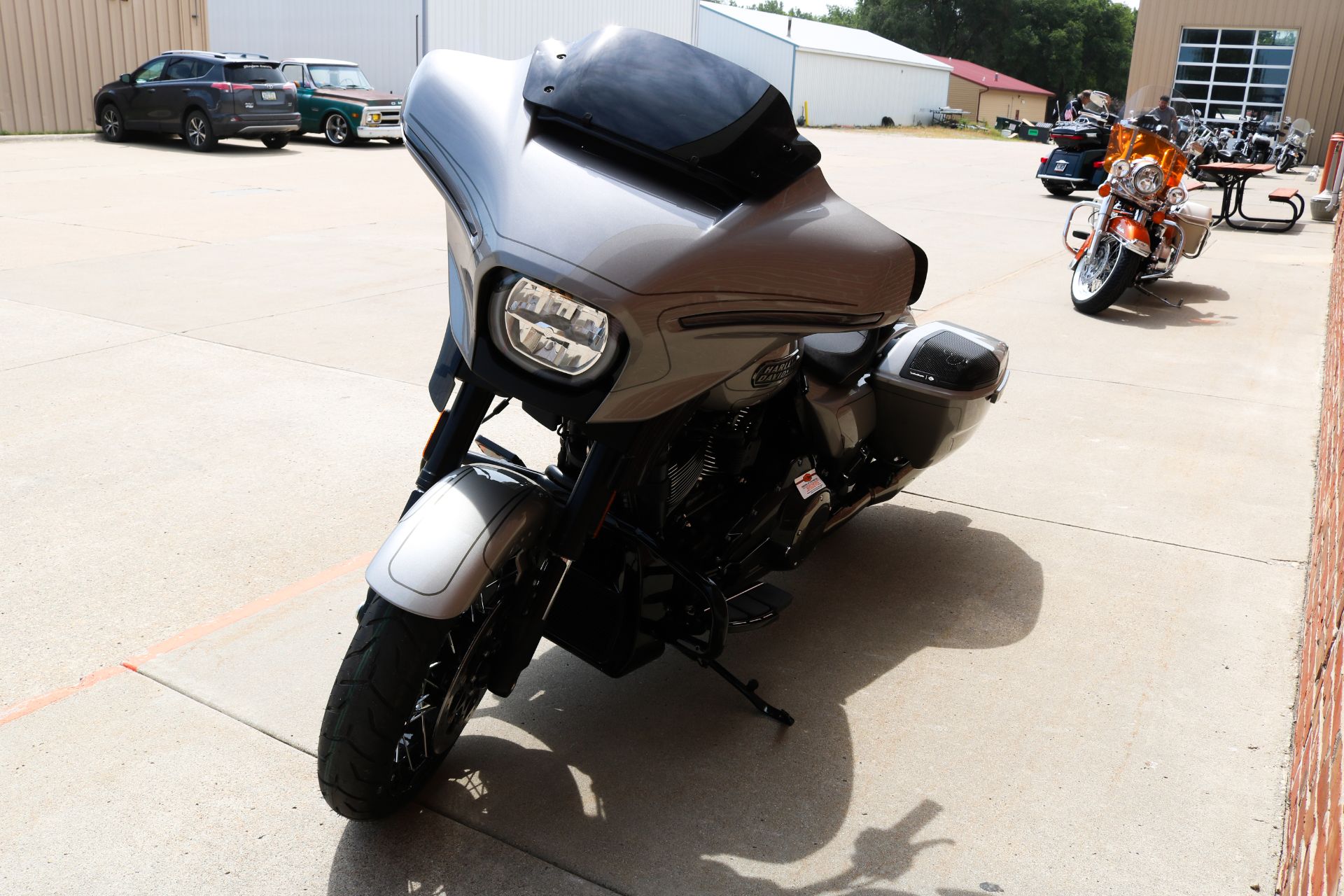 2023 Harley-Davidson CVO™ Street Glide® in Ames, Iowa - Photo 5
