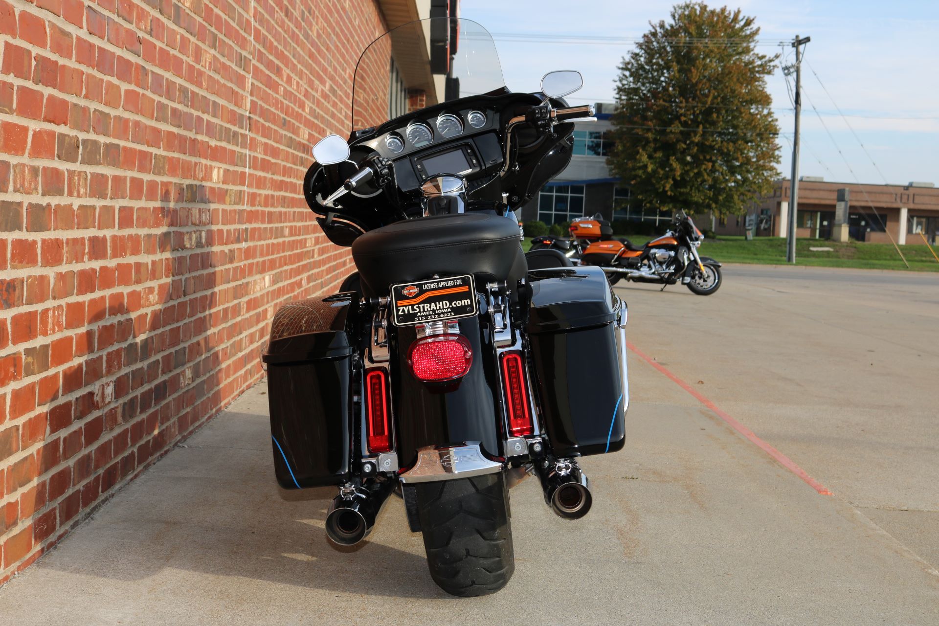 2018 Harley-Davidson Ultra Limited in Ames, Iowa - Photo 6