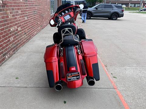 2018 Harley-Davidson CVO™ Street Glide® in Ames, Iowa - Photo 2