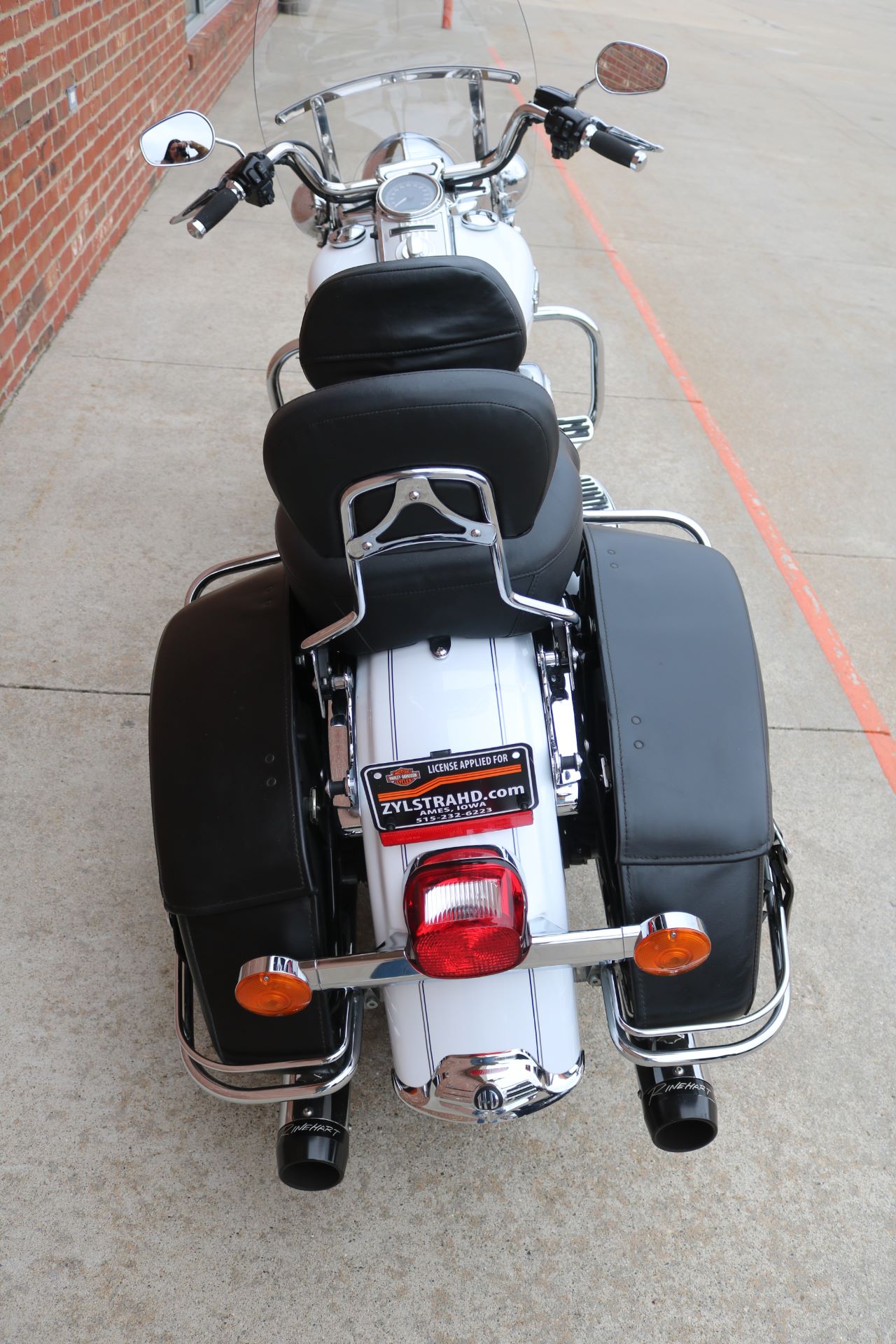 2012 Harley-Davidson Road King® Classic in Ames, Iowa - Photo 12