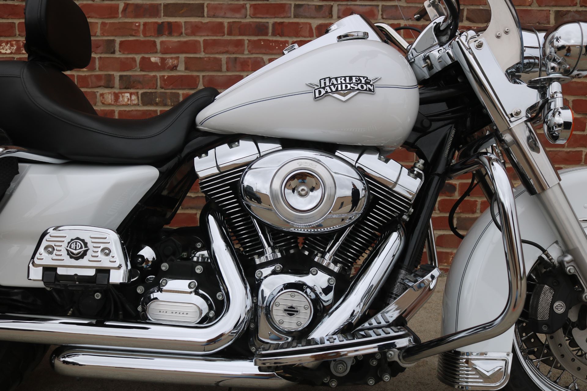 2012 Harley-Davidson Road King® Classic in Ames, Iowa - Photo 5