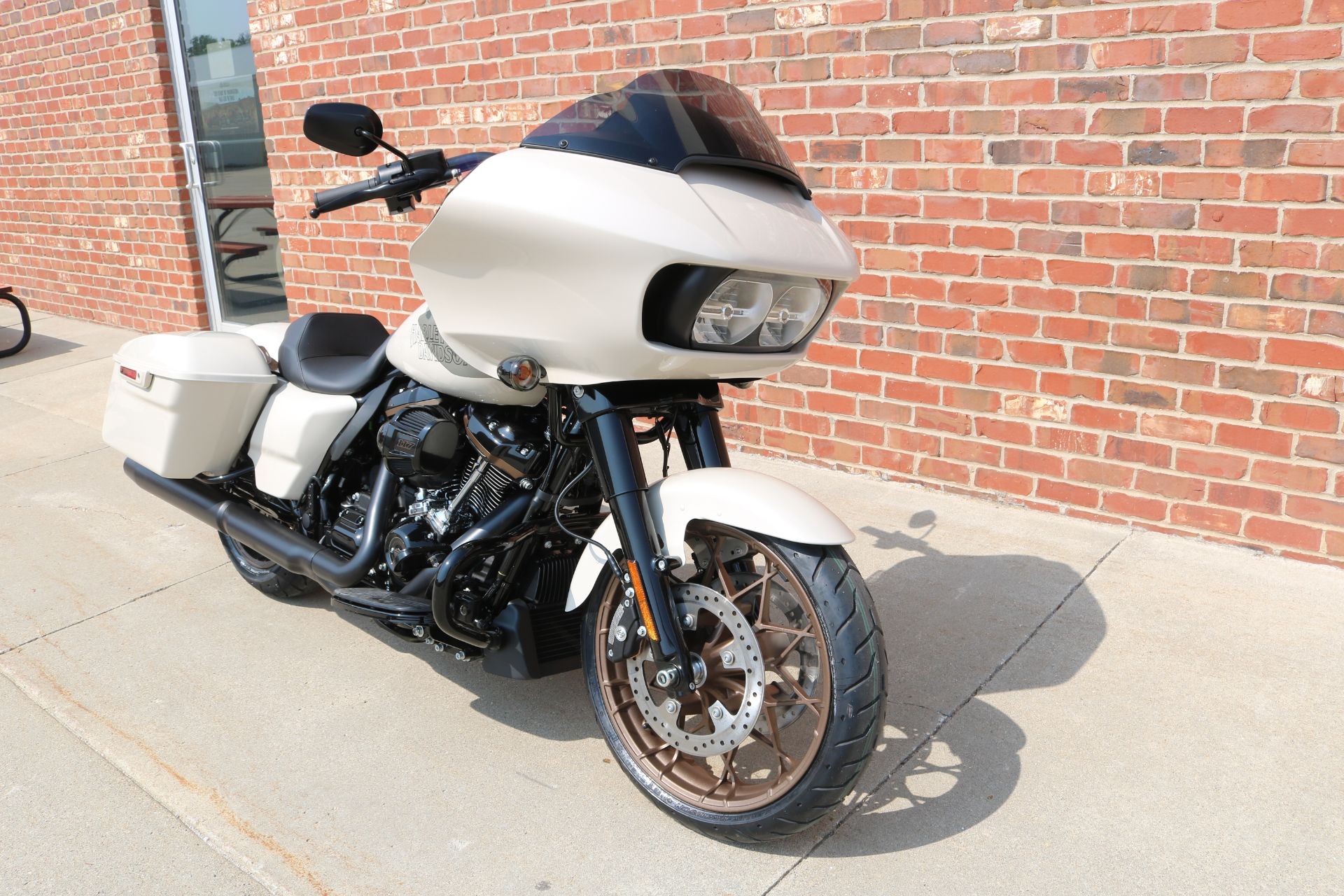 2023 Harley-Davidson Road Glide® ST in Ames, Iowa - Photo 5