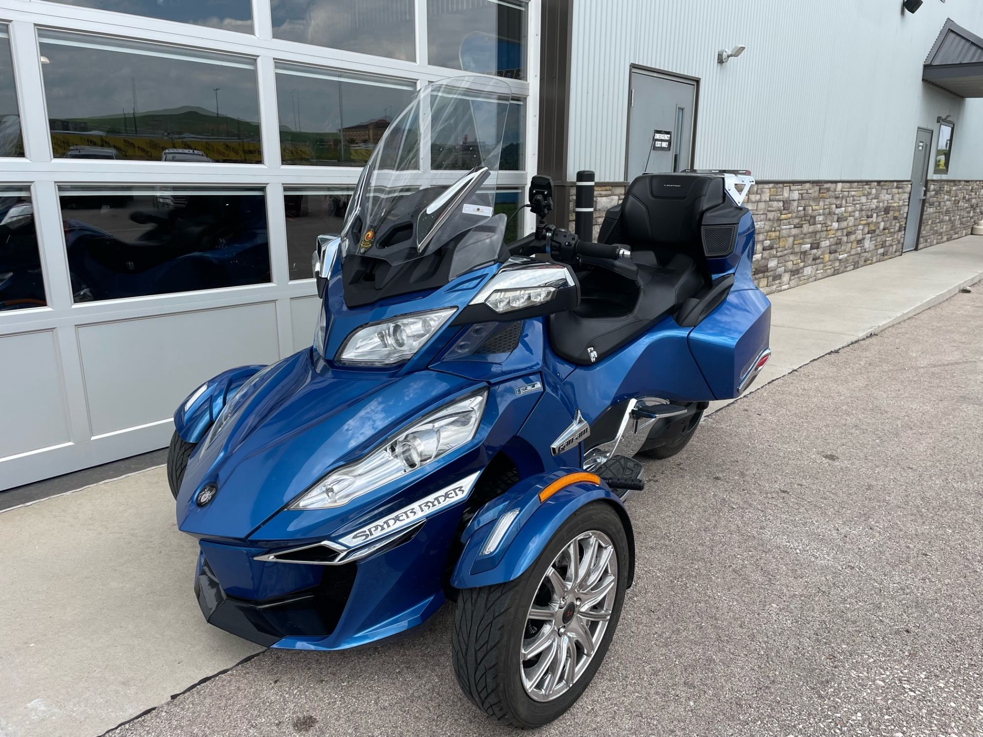 2018 Can-Am Spyder RT Limited in Rapid City, South Dakota - Photo 5
