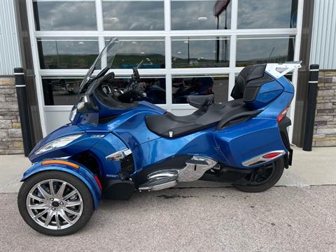 2018 Can-Am Spyder RT Limited in Rapid City, South Dakota - Photo 2