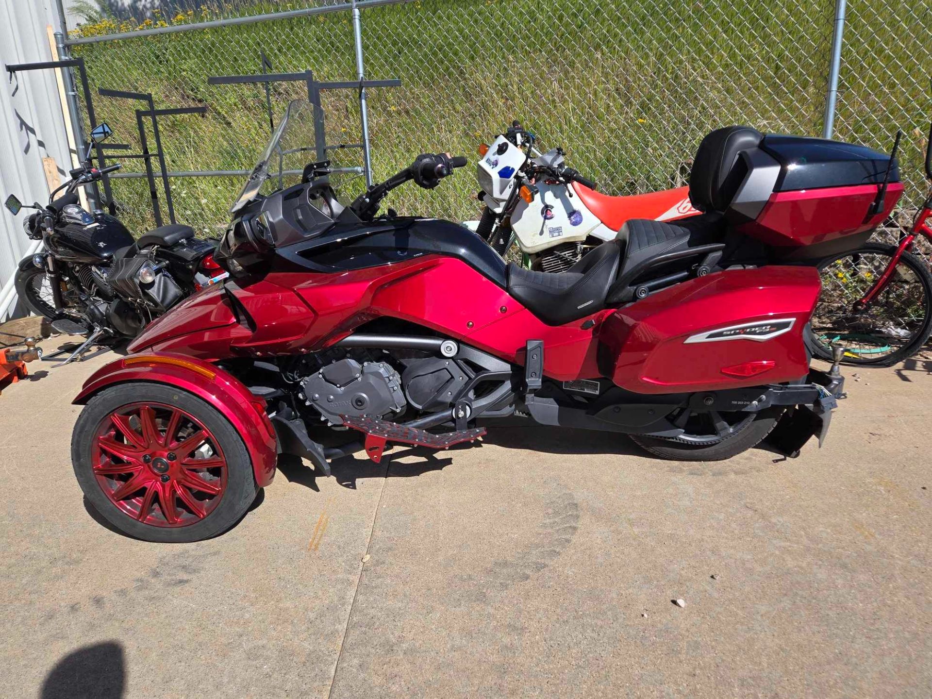 Can-Am Spyder F3-T Image