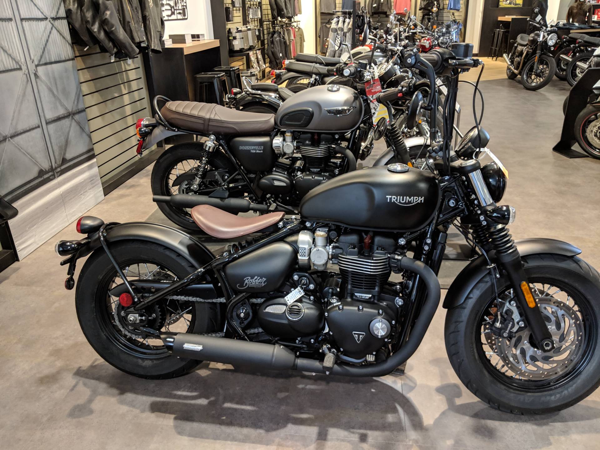 New 2018 Triumph Bonneville Bobber Black Matte Black Motorcycles In Rapid City Sd 3020