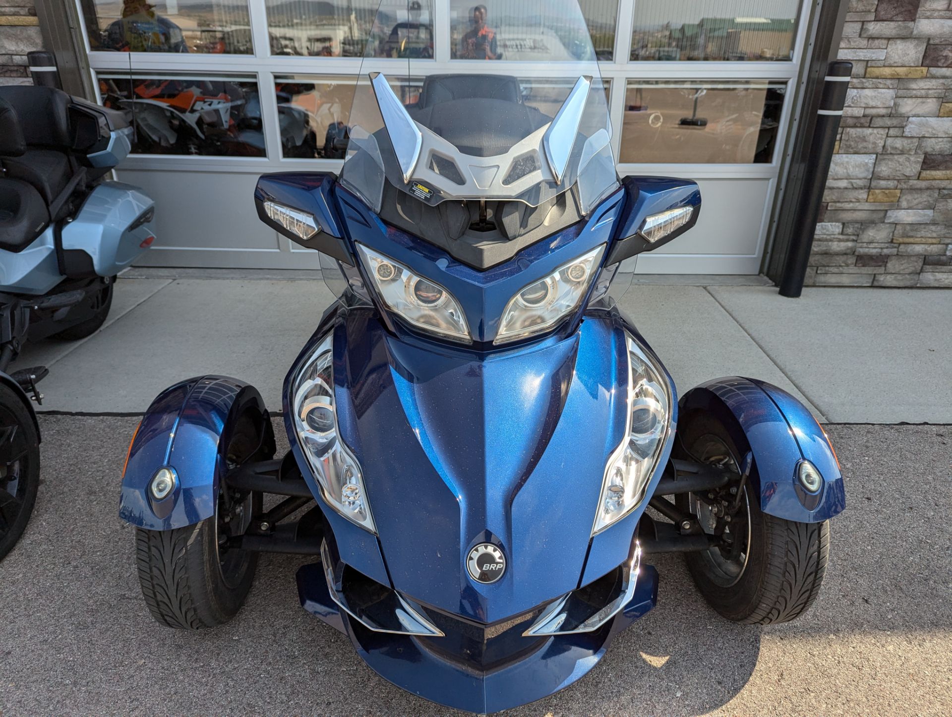 Can-Am Spyder RT Image