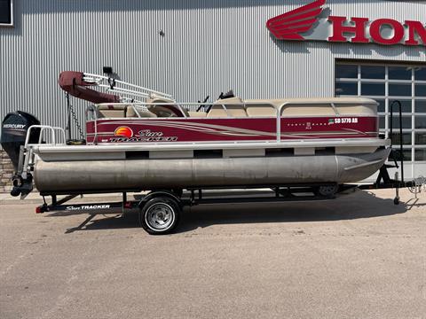 2013 Sun Tracker Party Barge 22 DLX in Rapid City, South Dakota - Photo 1