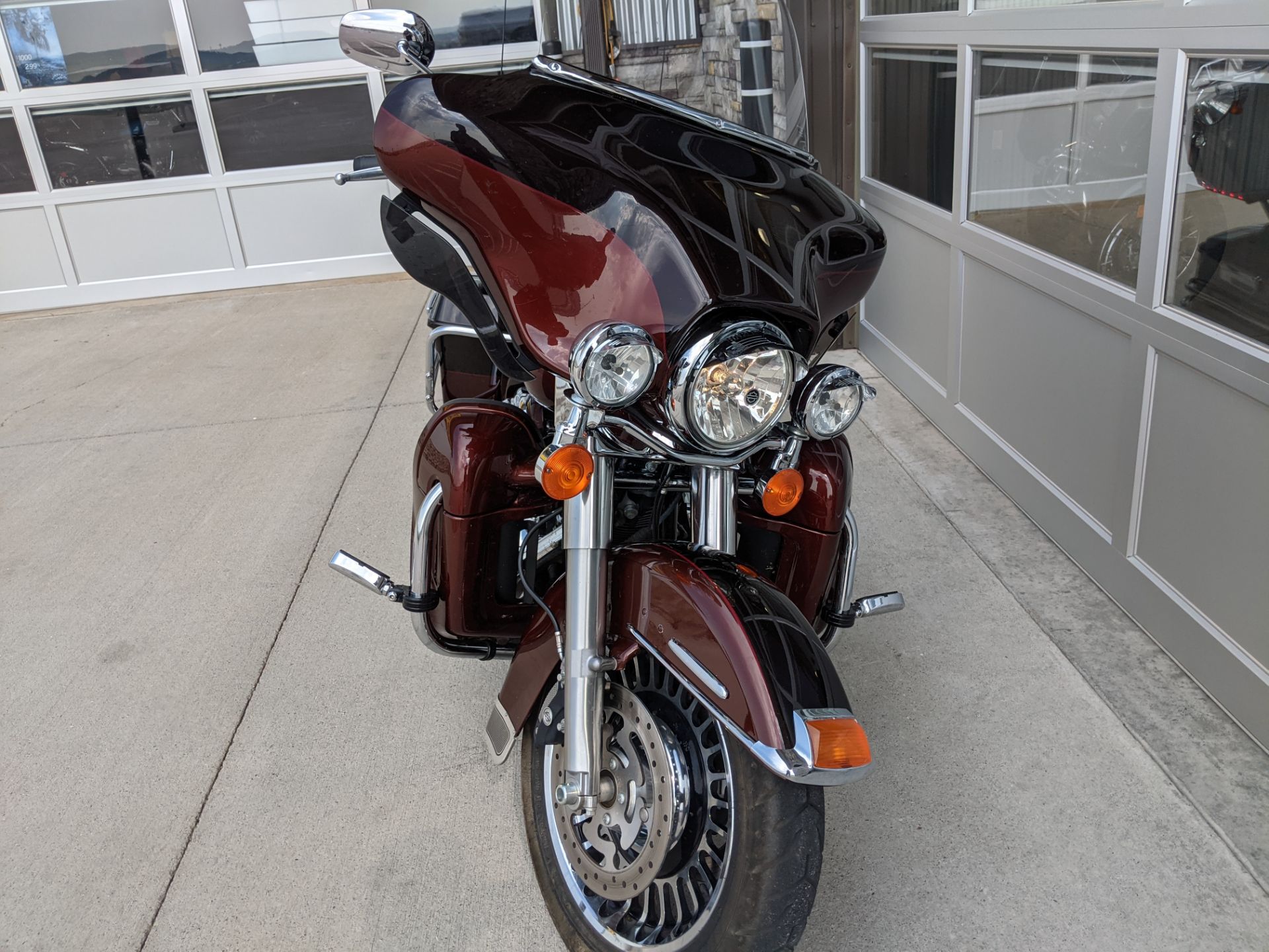 2011 Harley-Davidson Electra Glide® Ultra Limited in Rapid City, South Dakota - Photo 3