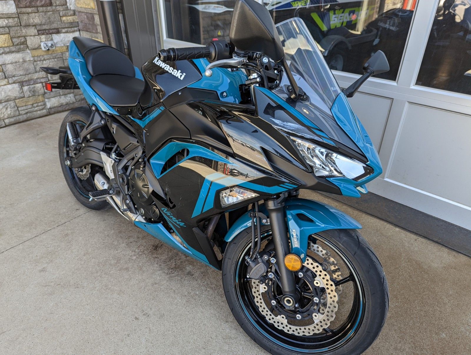 2021 Kawasaki Ninja 650 ABS in Rapid City, South Dakota - Photo 5