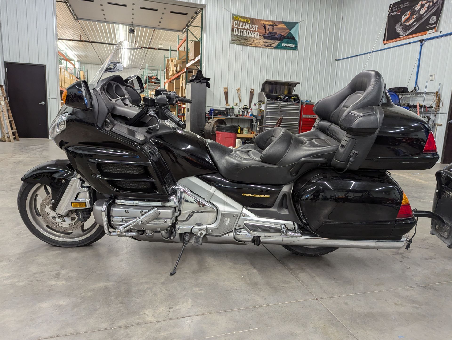 Honda Gold Wing Image