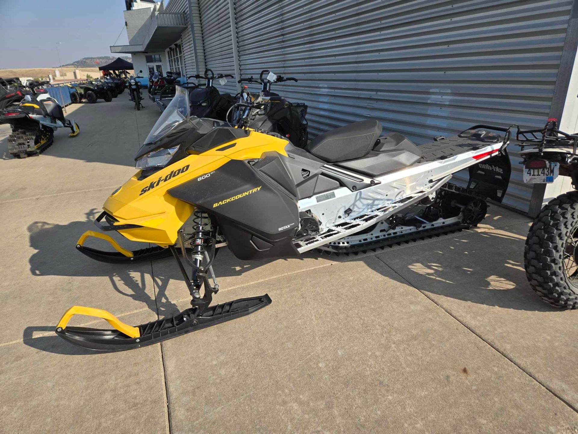 Ski-Doo Backcountry Sport 600 EFI ES Cobra Image