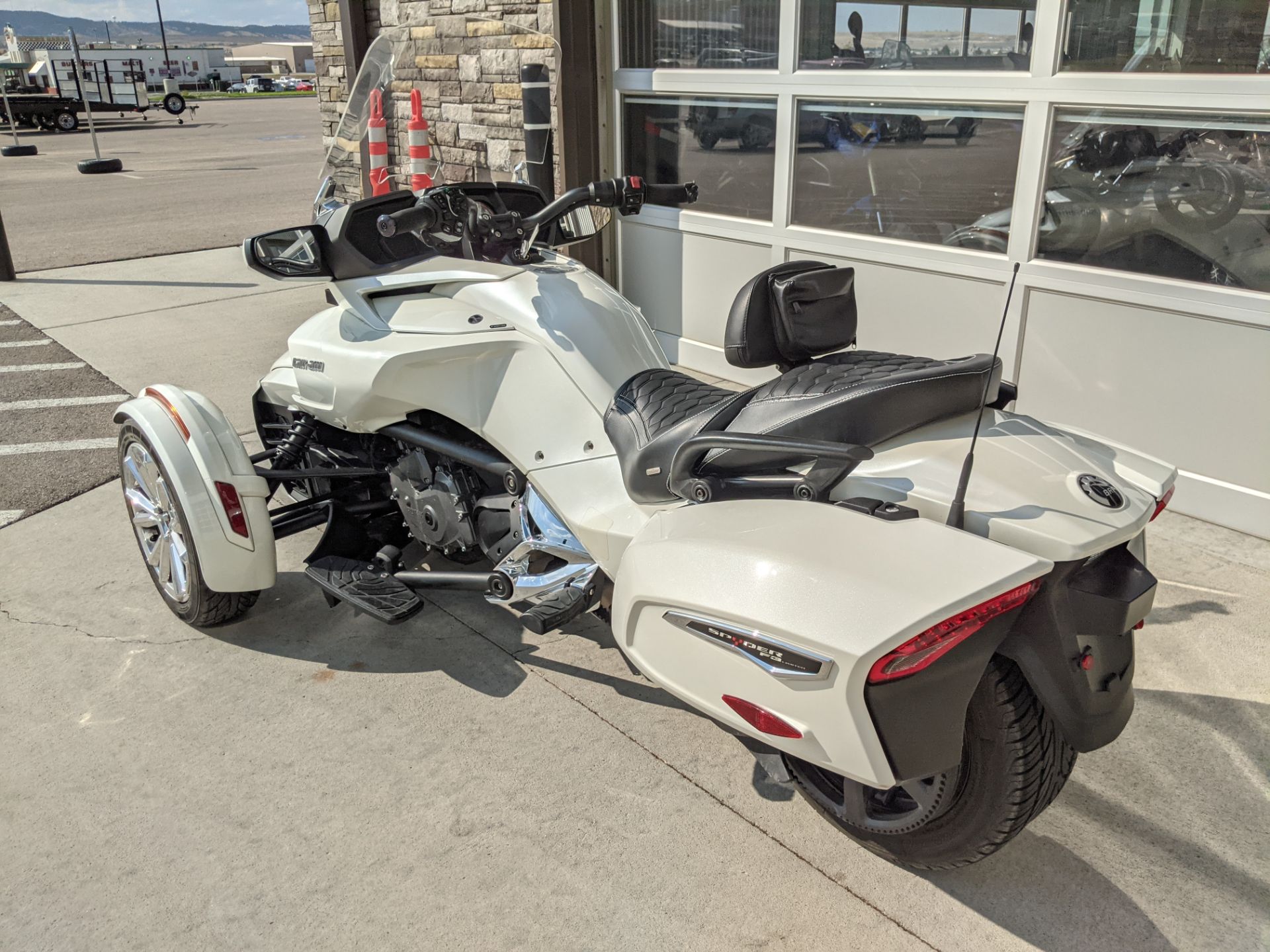 2016 Can-Am Spyder F3 Limited in Rapid City, South Dakota - Photo 10