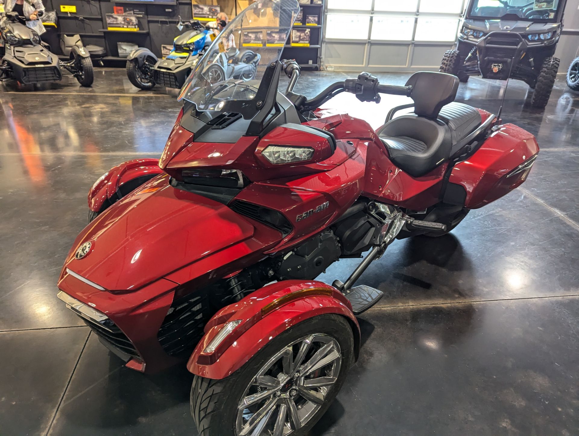 2016 Can-Am Spyder F3 Limited in Rapid City, South Dakota - Photo 2