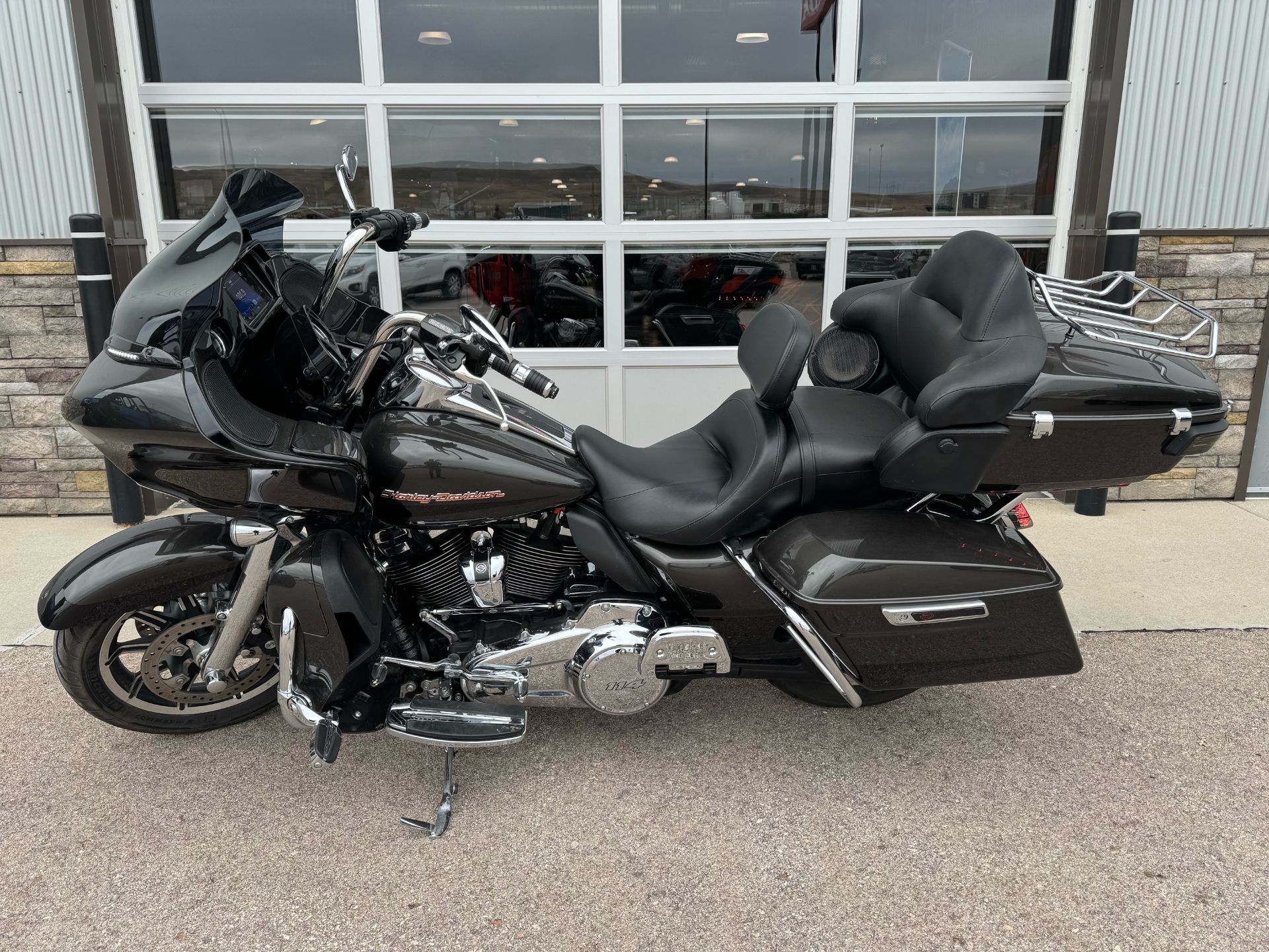 2019 Harley-Davidson Road Glide® Ultra in Rapid City, South Dakota - Photo 2