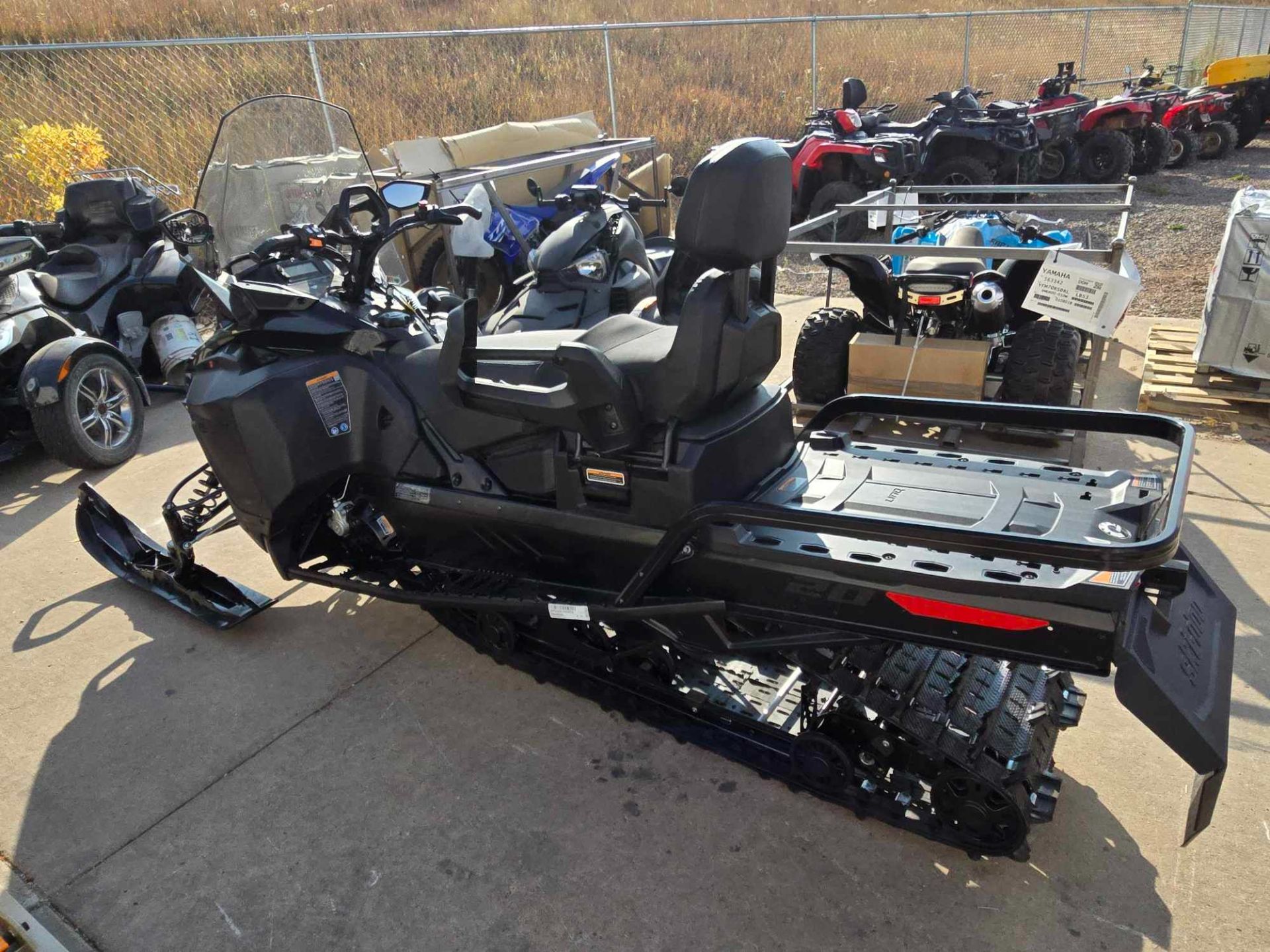 2024 Ski-Doo Expedition LE 600R E-TEC ES Silent Cobra WT 1.5 Track 20 in. in Rapid City, South Dakota - Photo 3