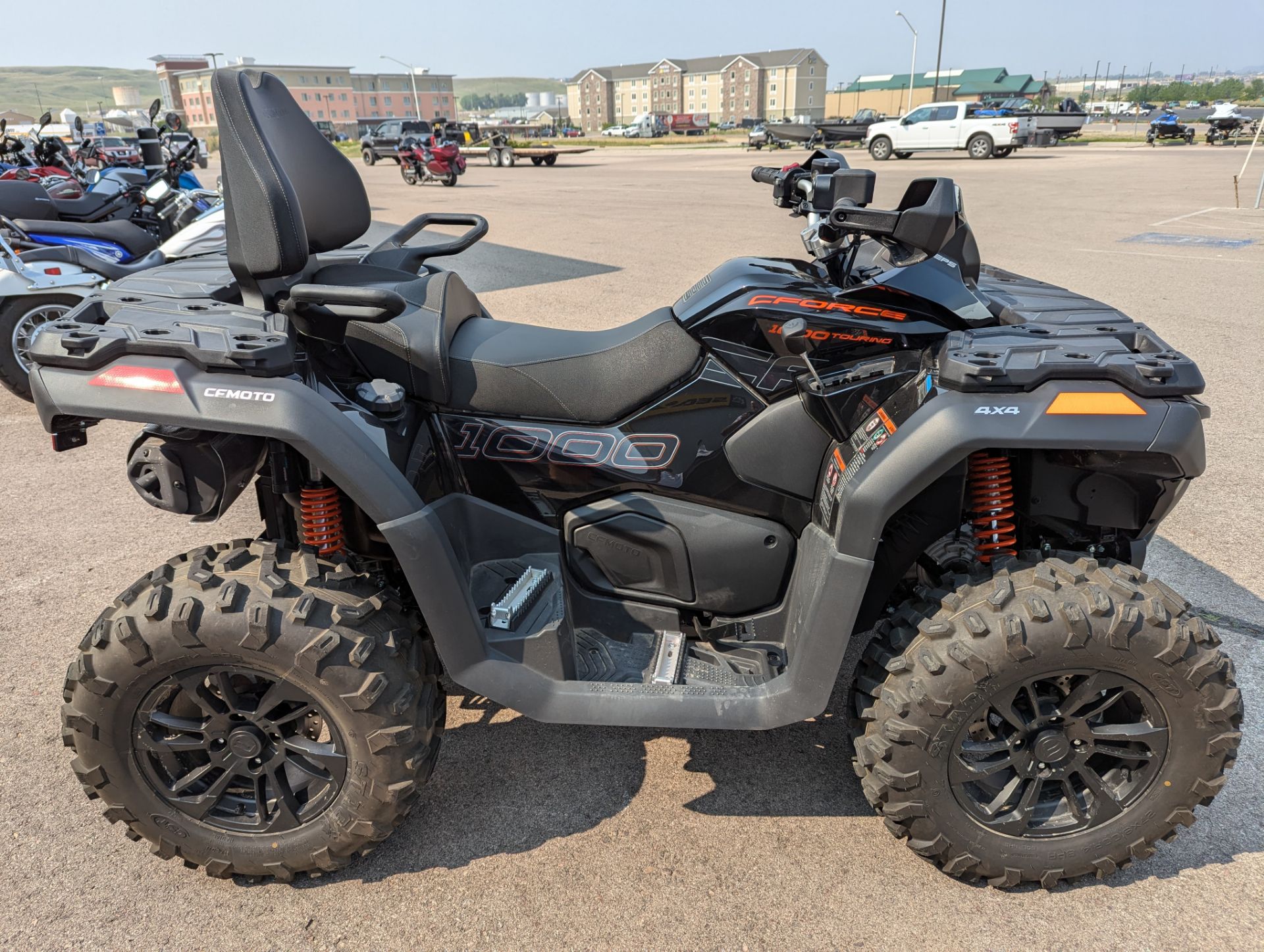 CFMoto CForce 600 Touring Image