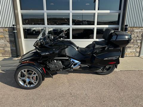 2020 Can-Am Spyder F3 Limited in Rapid City, South Dakota - Photo 2