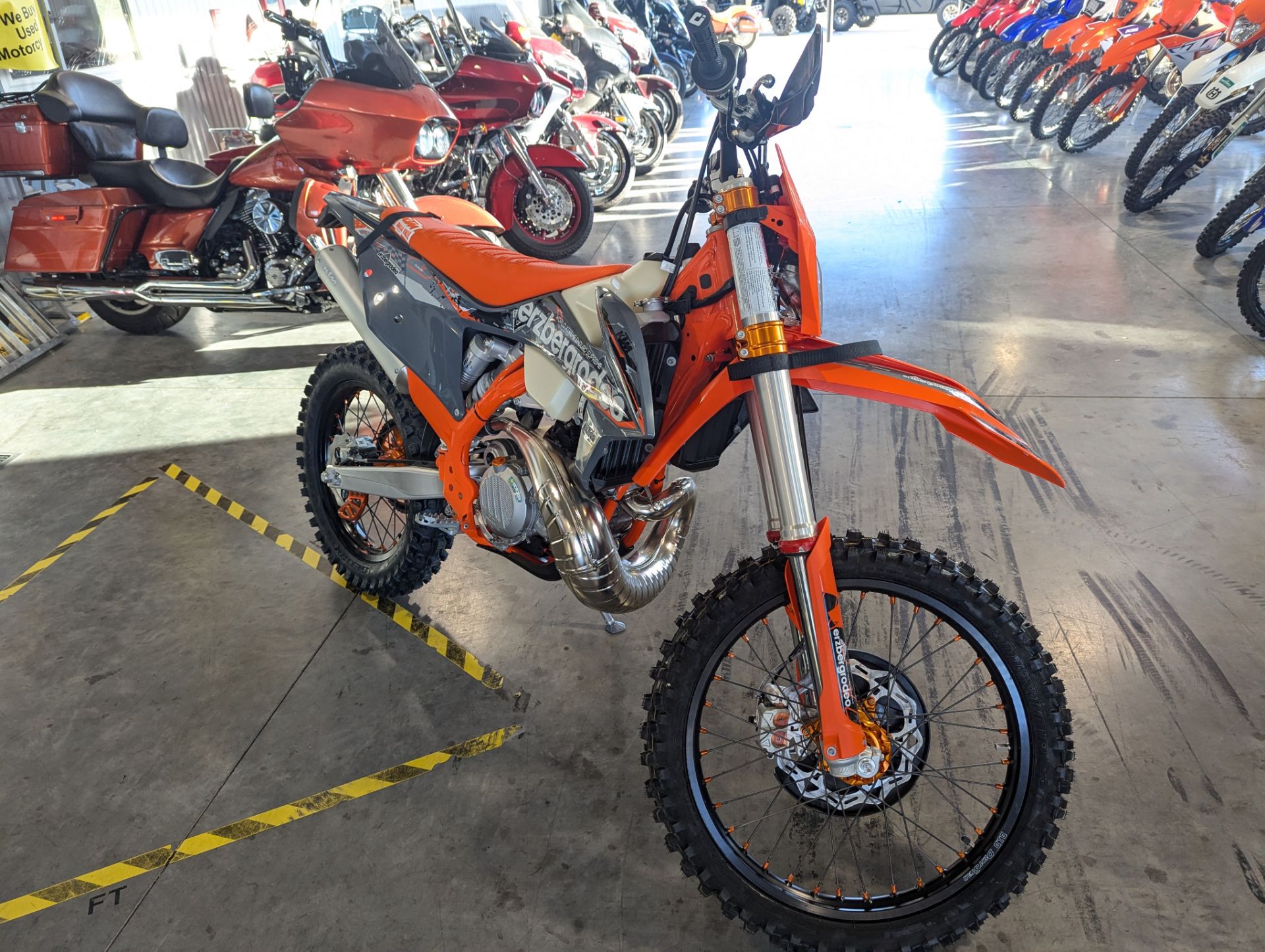 2023 KTM 300 XC-W Erzbergrodeo in Rapid City, South Dakota - Photo 7