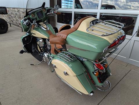 2017 Indian Motorcycle Roadmaster® in Rapid City, South Dakota - Photo 9