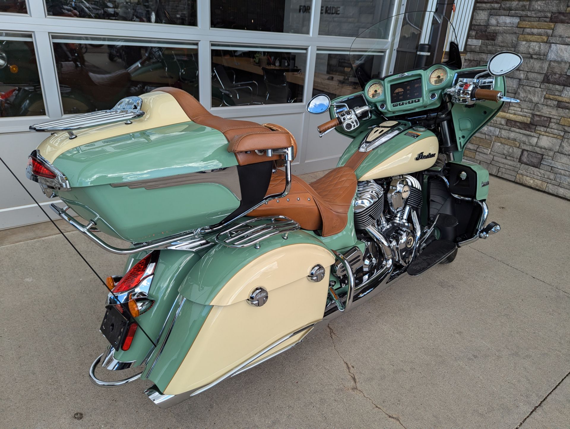 2017 Indian Motorcycle Roadmaster® in Rapid City, South Dakota - Photo 10