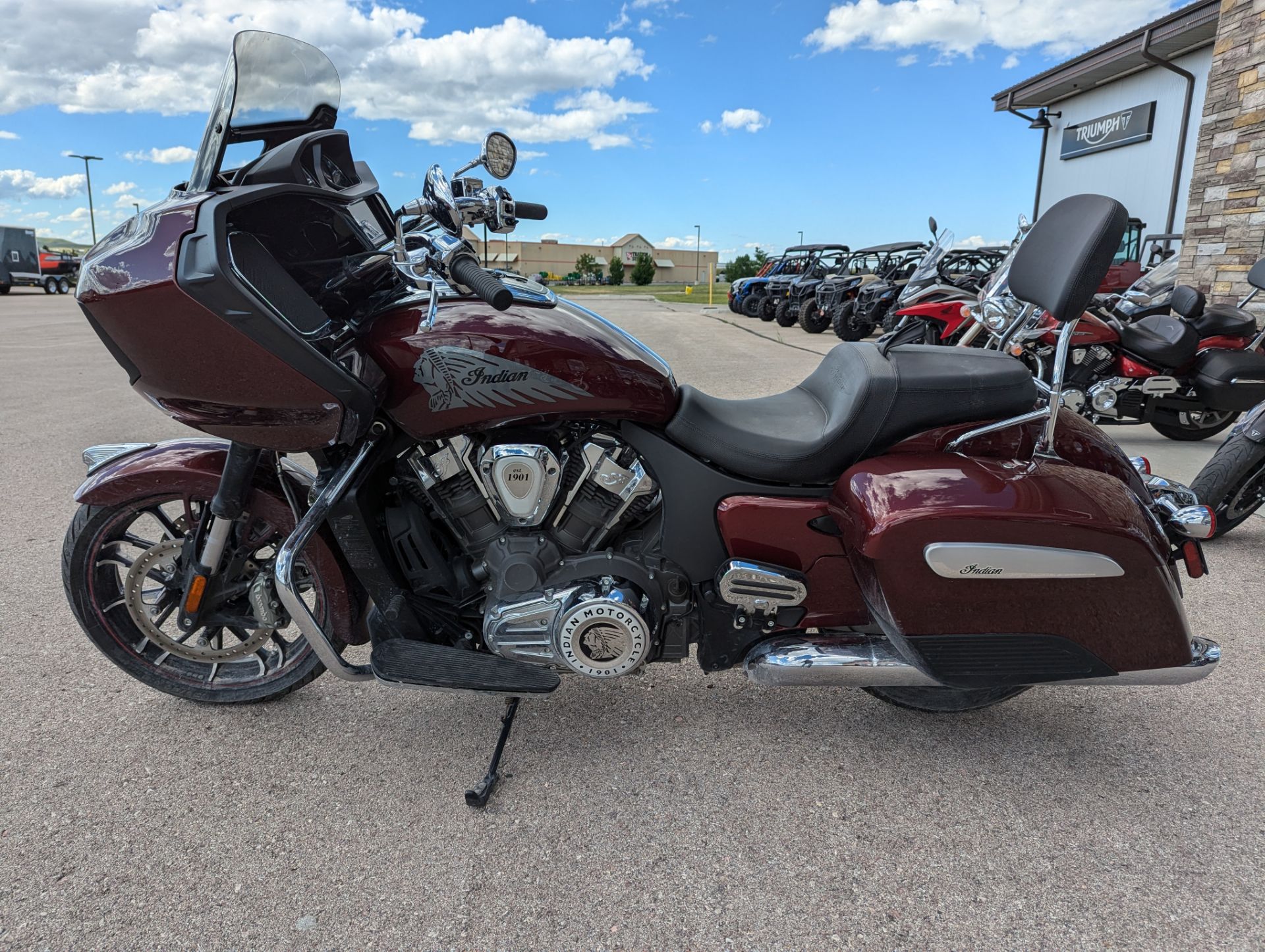 2022 Indian Motorcycle Challenger® Limited in Rapid City, South Dakota - Photo 2