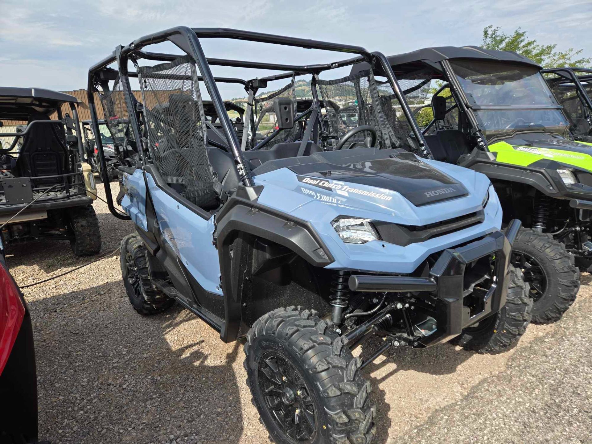 Honda Pioneer 1000-5 Deluxe Image