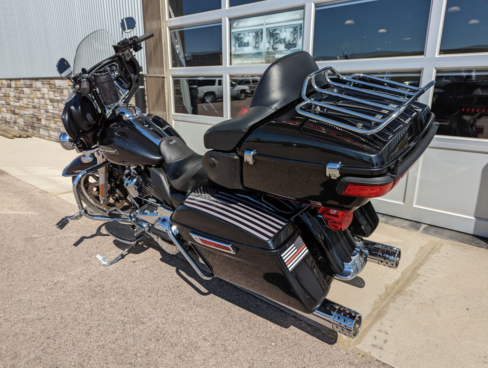 2018 Harley-Davidson Electra Glide® Ultra Classic® in Rapid City, South Dakota - Photo 9