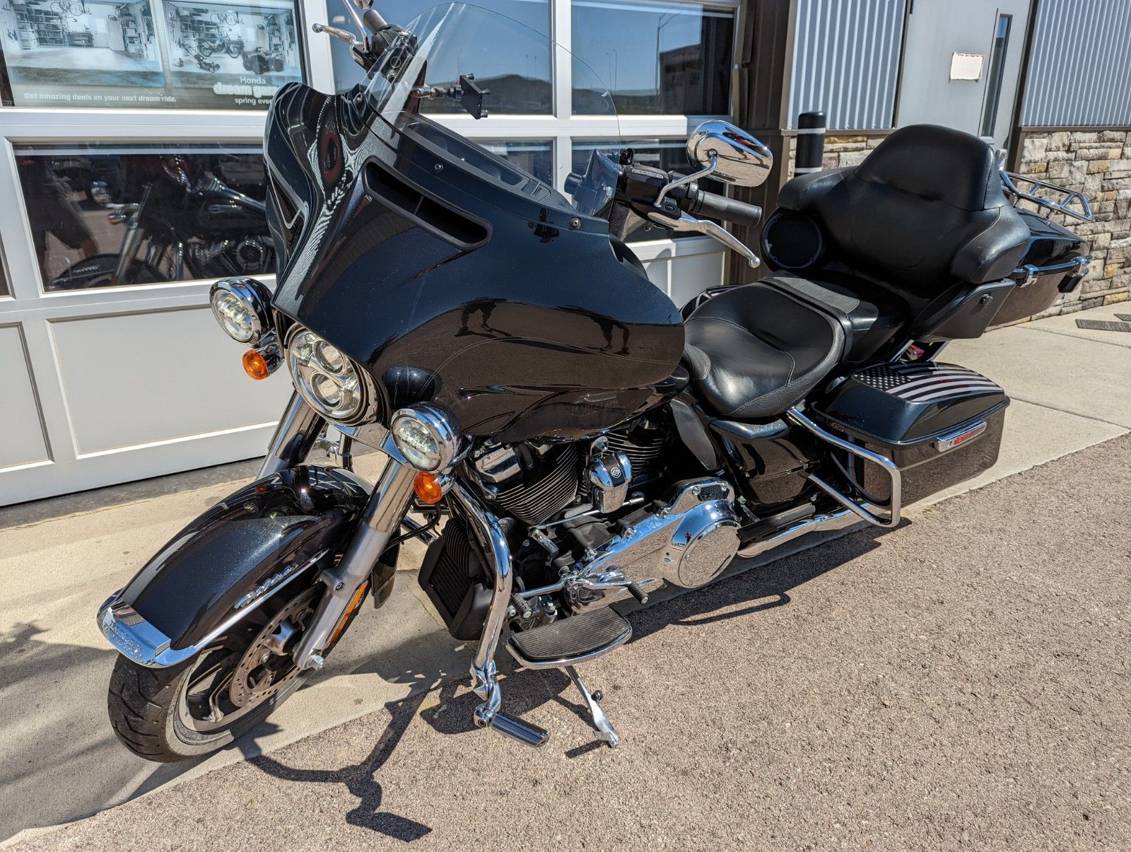 2018 Harley-Davidson Electra Glide® Ultra Classic® in Rapid City, South Dakota - Photo 8