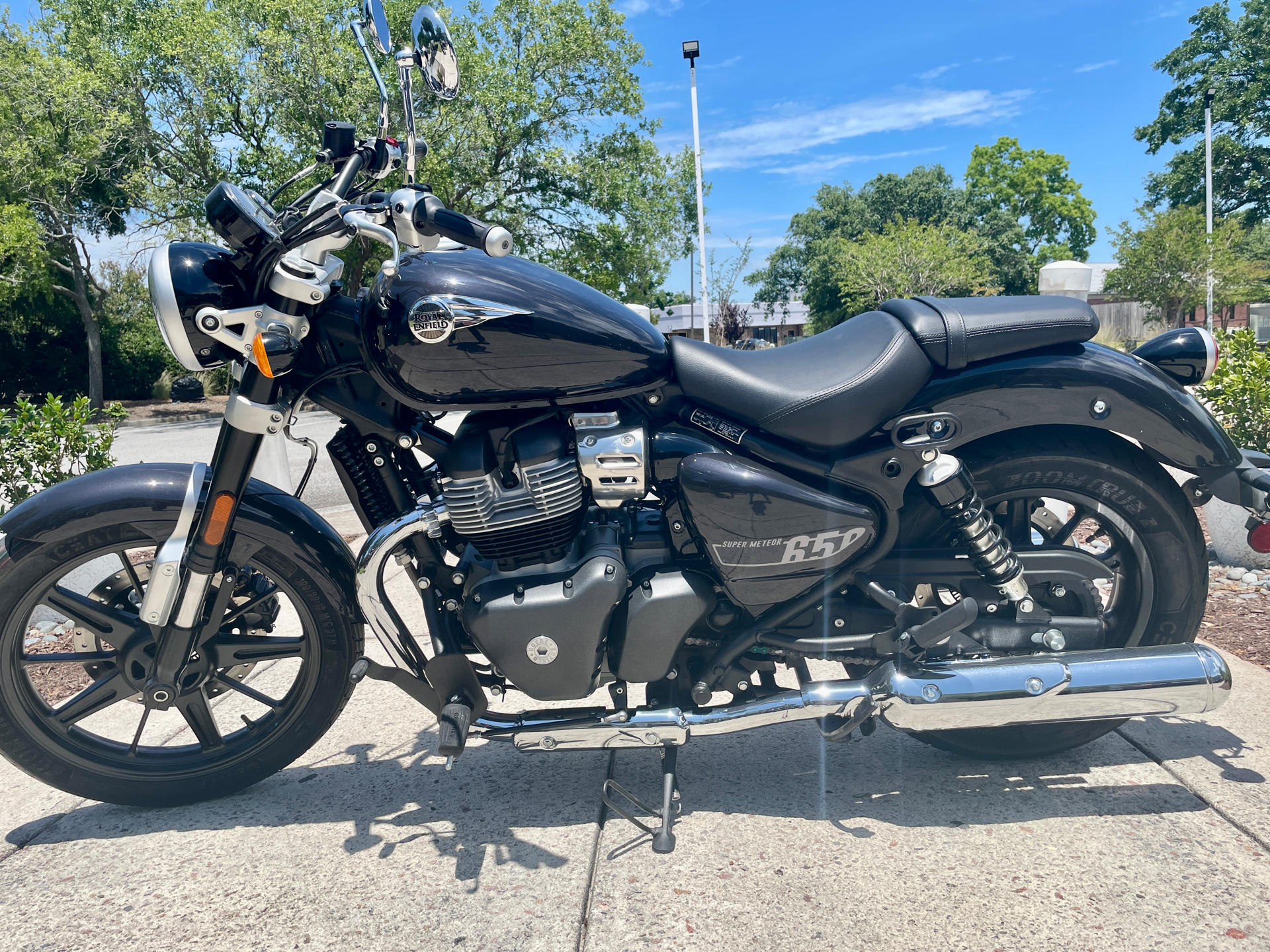 2024 Royal Enfield Super Meteor 650 in North Charleston, South Carolina - Photo 5