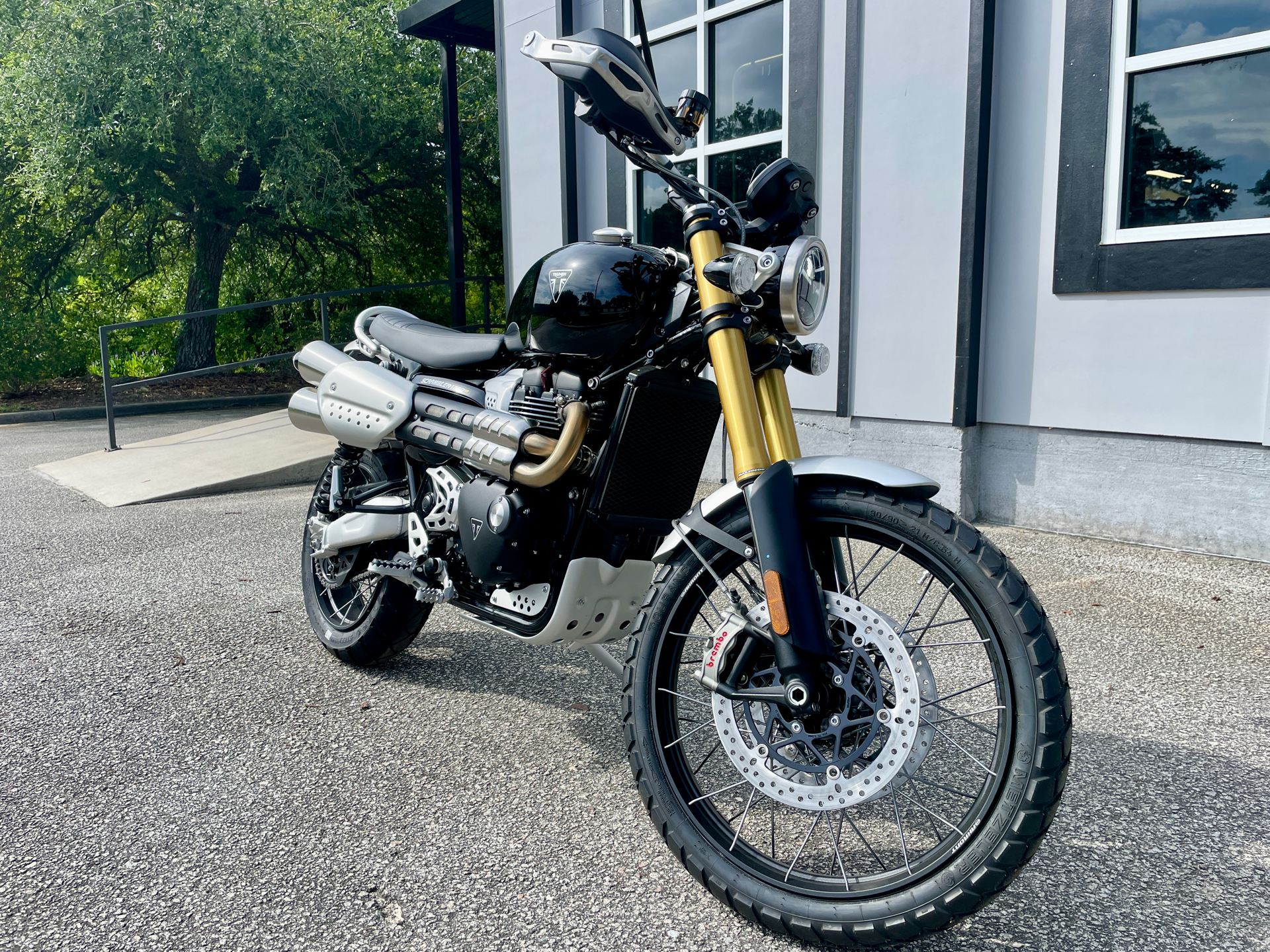 2024 Triumph Scrambler 1200 XE in North Charleston, South Carolina - Photo 2