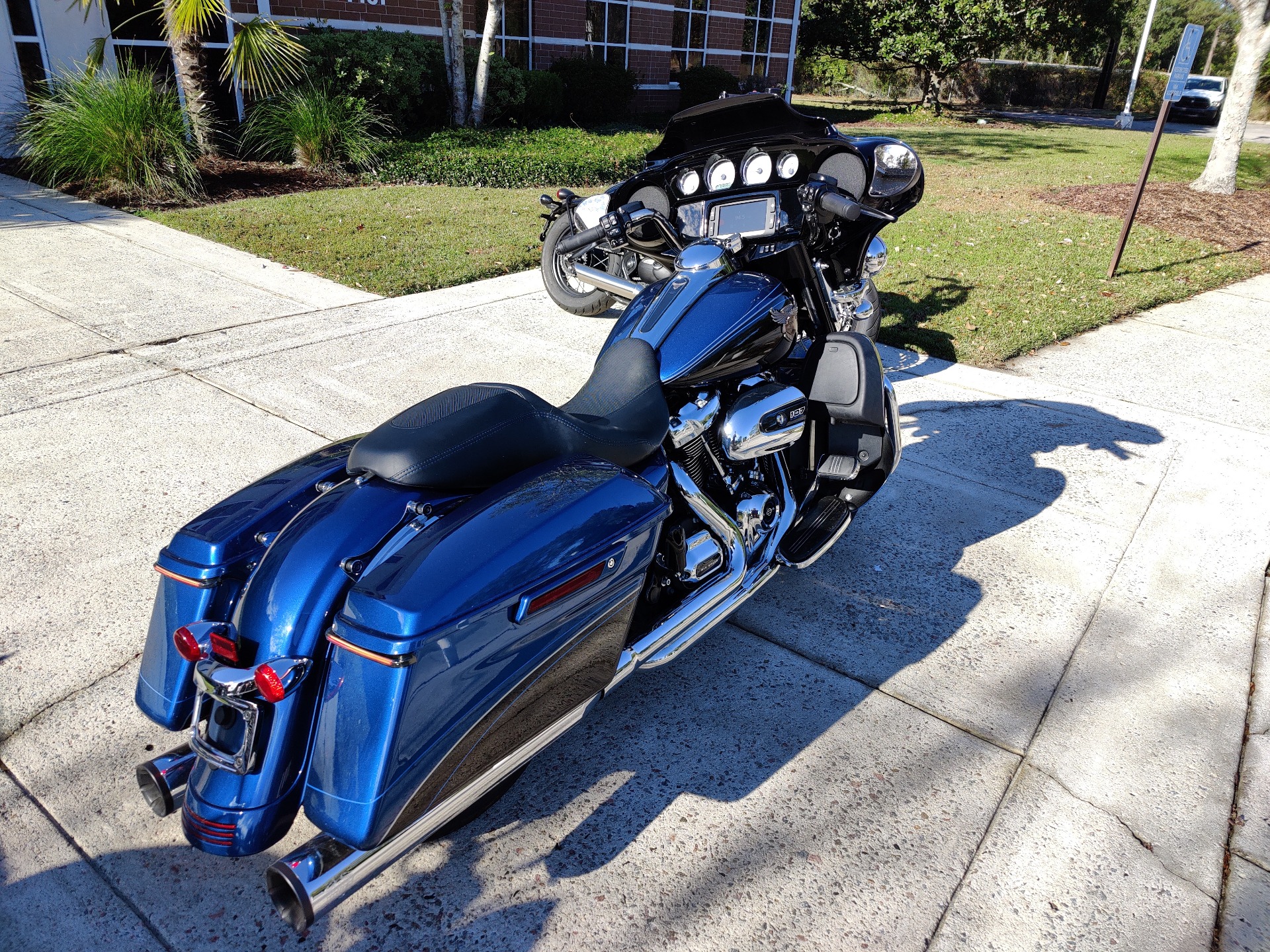 2018 Harley-Davidson 115th Anniversary Street Glide® in North Charleston, South Carolina - Photo 8