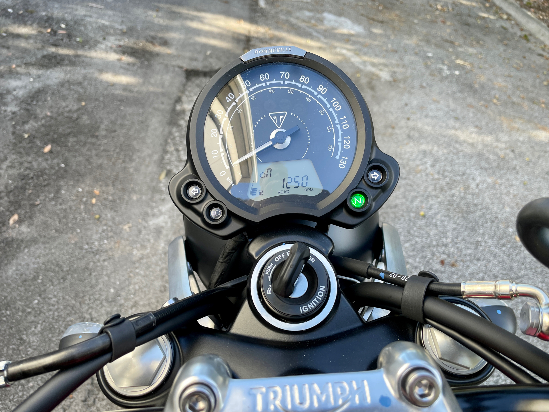 2023 Triumph Speed Twin 900 Chrome Edition in North Charleston, South Carolina - Photo 8