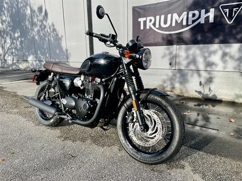 2024 Triumph Bonneville T120 Black in North Charleston, South Carolina - Photo 2