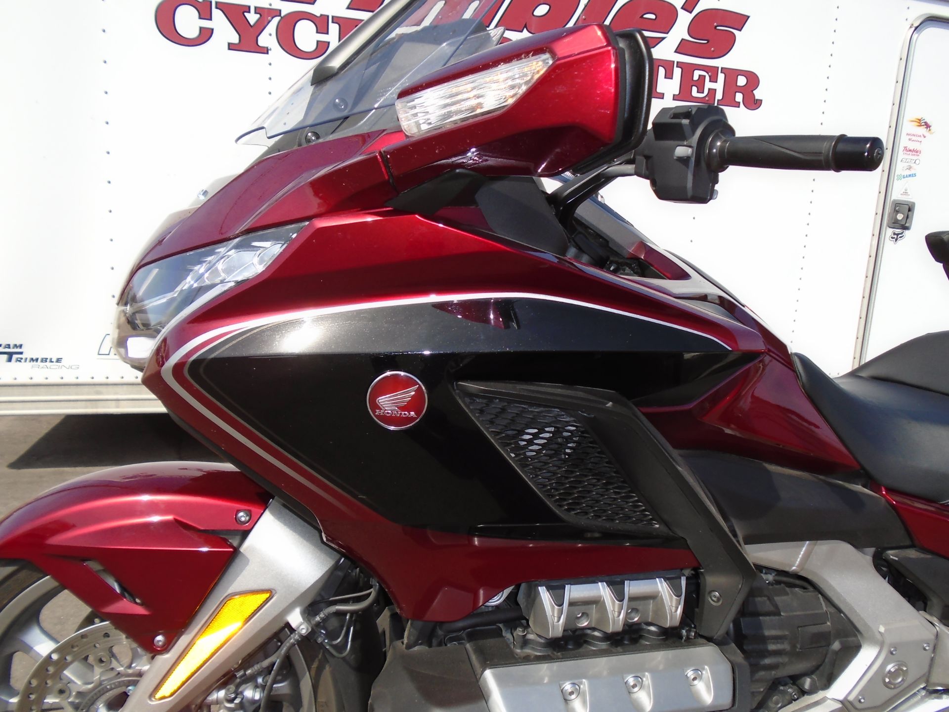 2018 Honda Gold Wing Tour Airbag Automatic DCT in Austin, Minnesota - Photo 4