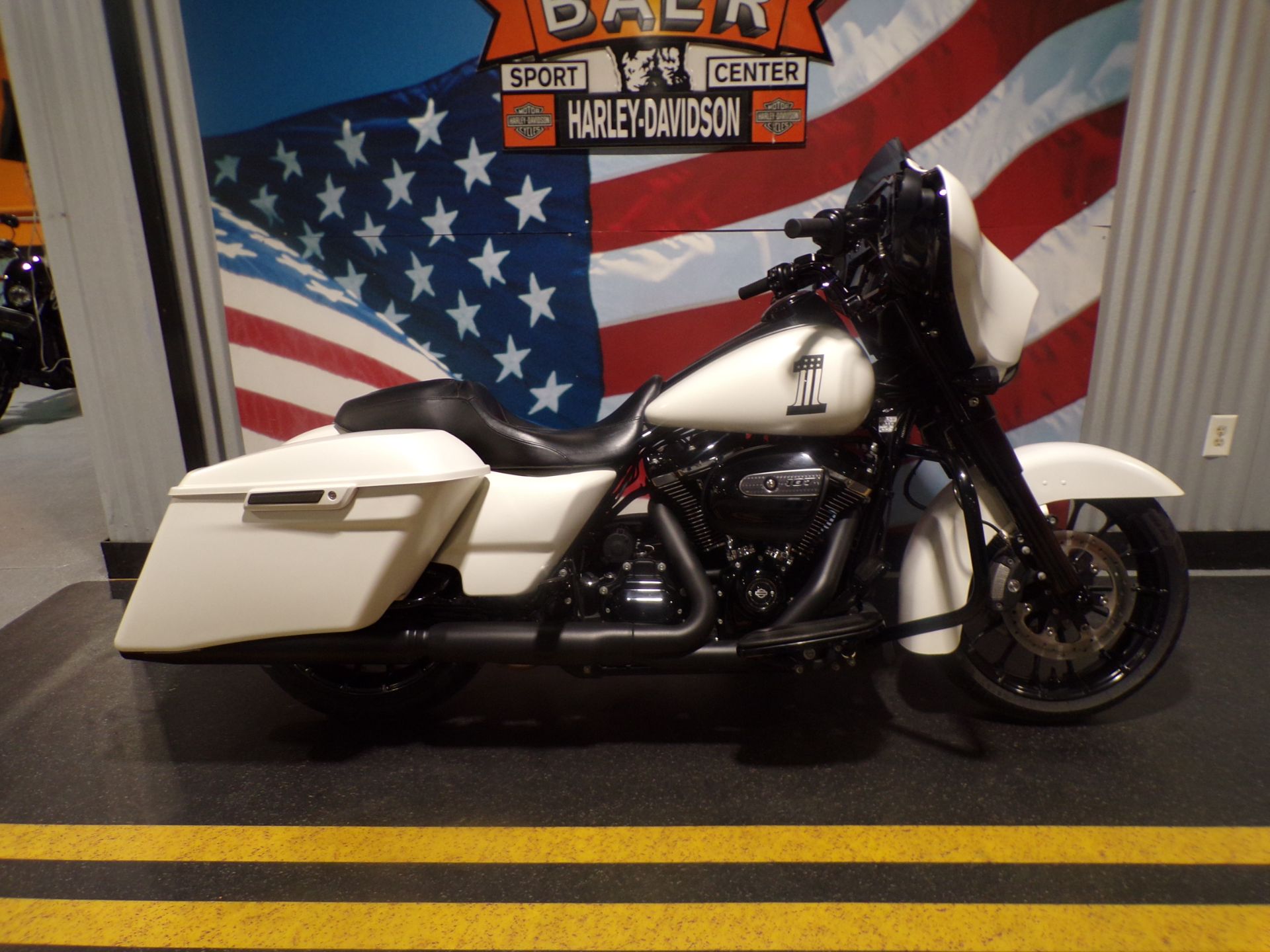 2018 Harley-Davidson Street Glide® Special in Honesdale, Pennsylvania - Photo 2