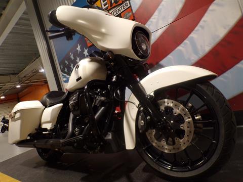 2018 Harley-Davidson Street Glide® Special in Honesdale, Pennsylvania - Photo 5