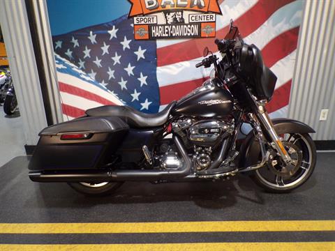 2017 Harley-Davidson Street Glide® Special in Honesdale, Pennsylvania - Photo 2