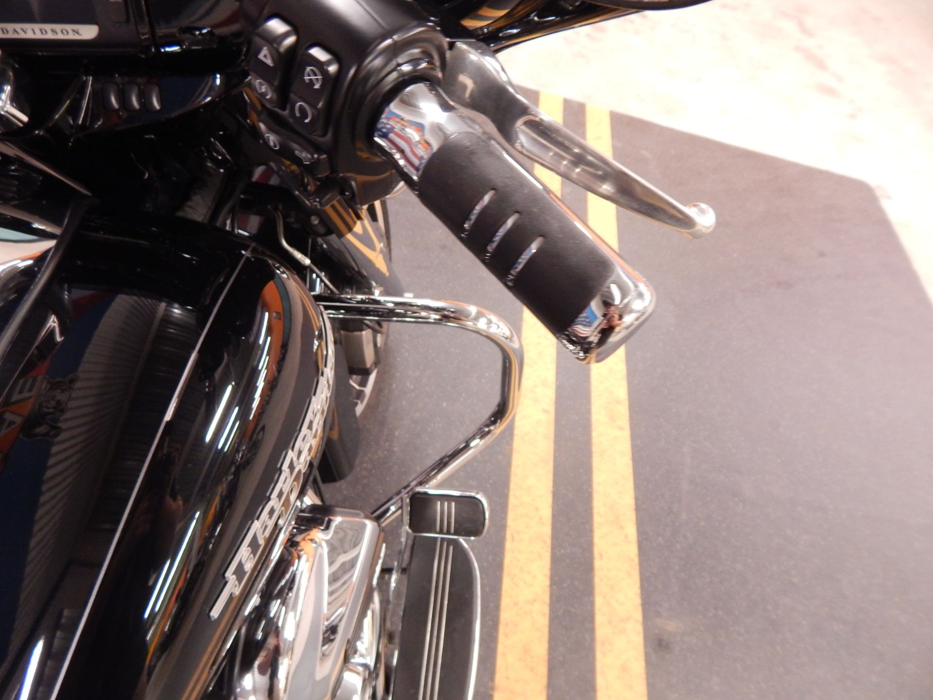 2015 Harley-Davidson Street Glide® Special in Honesdale, Pennsylvania - Photo 15