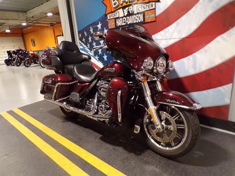 2019 Harley-Davidson Electra Glide® Ultra Classic® in Honesdale, Pennsylvania - Photo 5