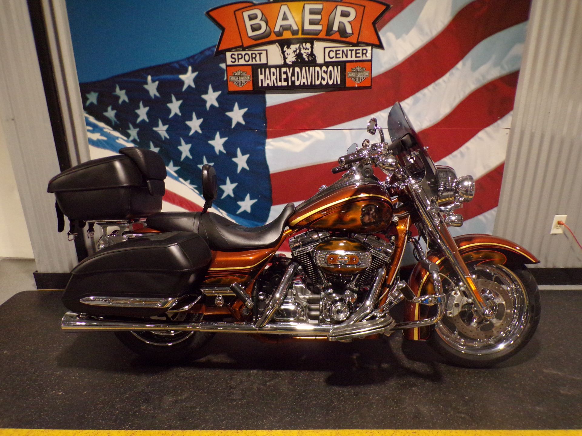2008 Harley-Davidson CVO™ Screamin' Eagle® Road King® in Honesdale, Pennsylvania - Photo 4