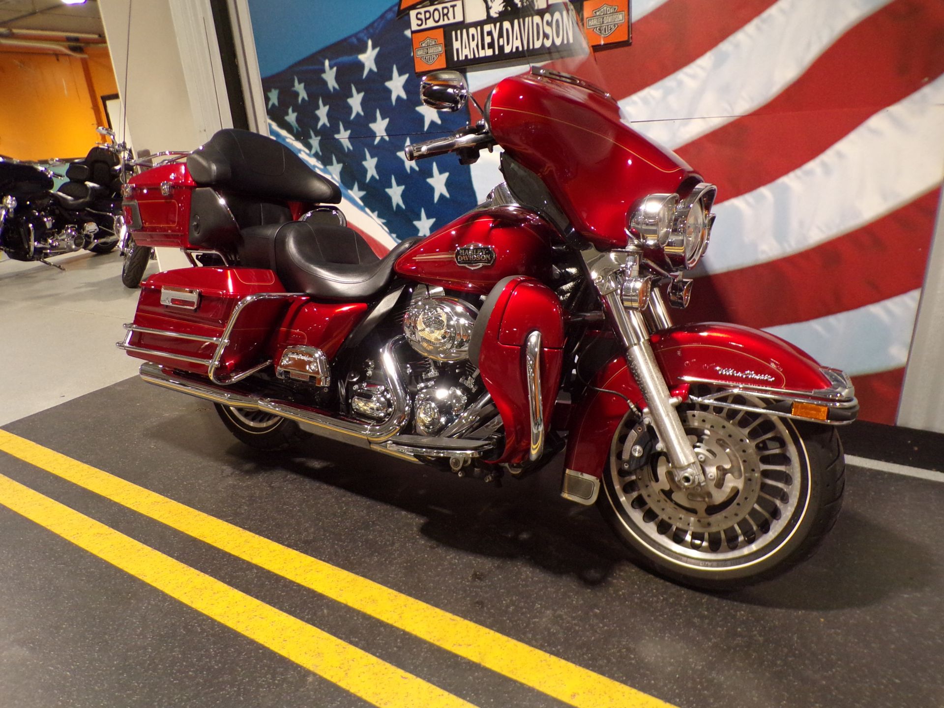 2013 Harley-Davidson Ultra Classic® Electra Glide® in Honesdale, Pennsylvania - Photo 4