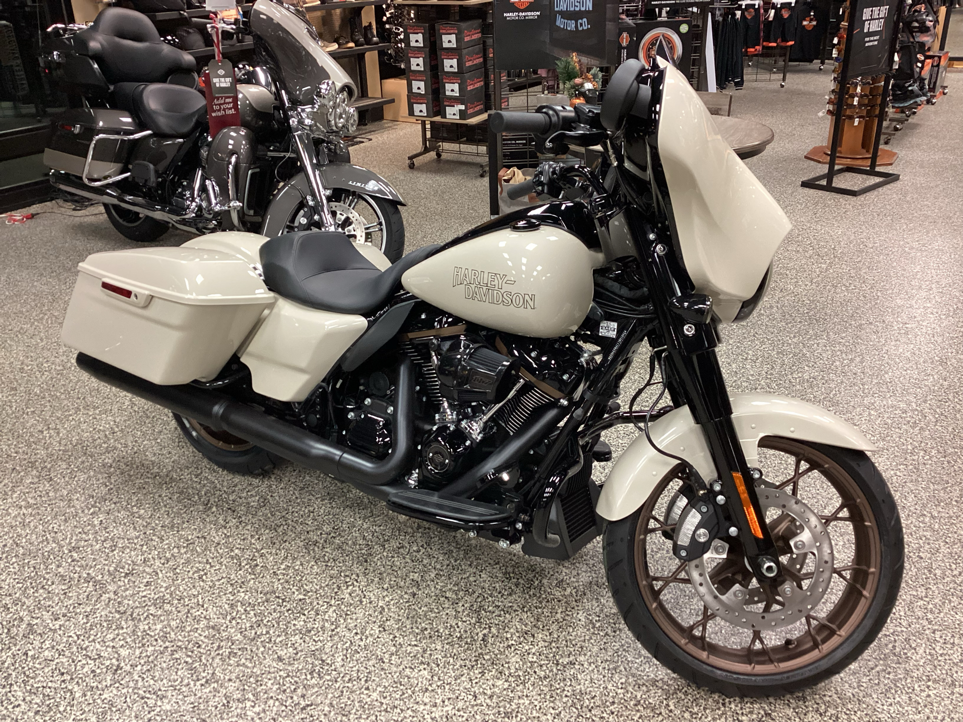 2023 Harley-Davidson Street Glide® ST in Honesdale, Pennsylvania - Photo 19
