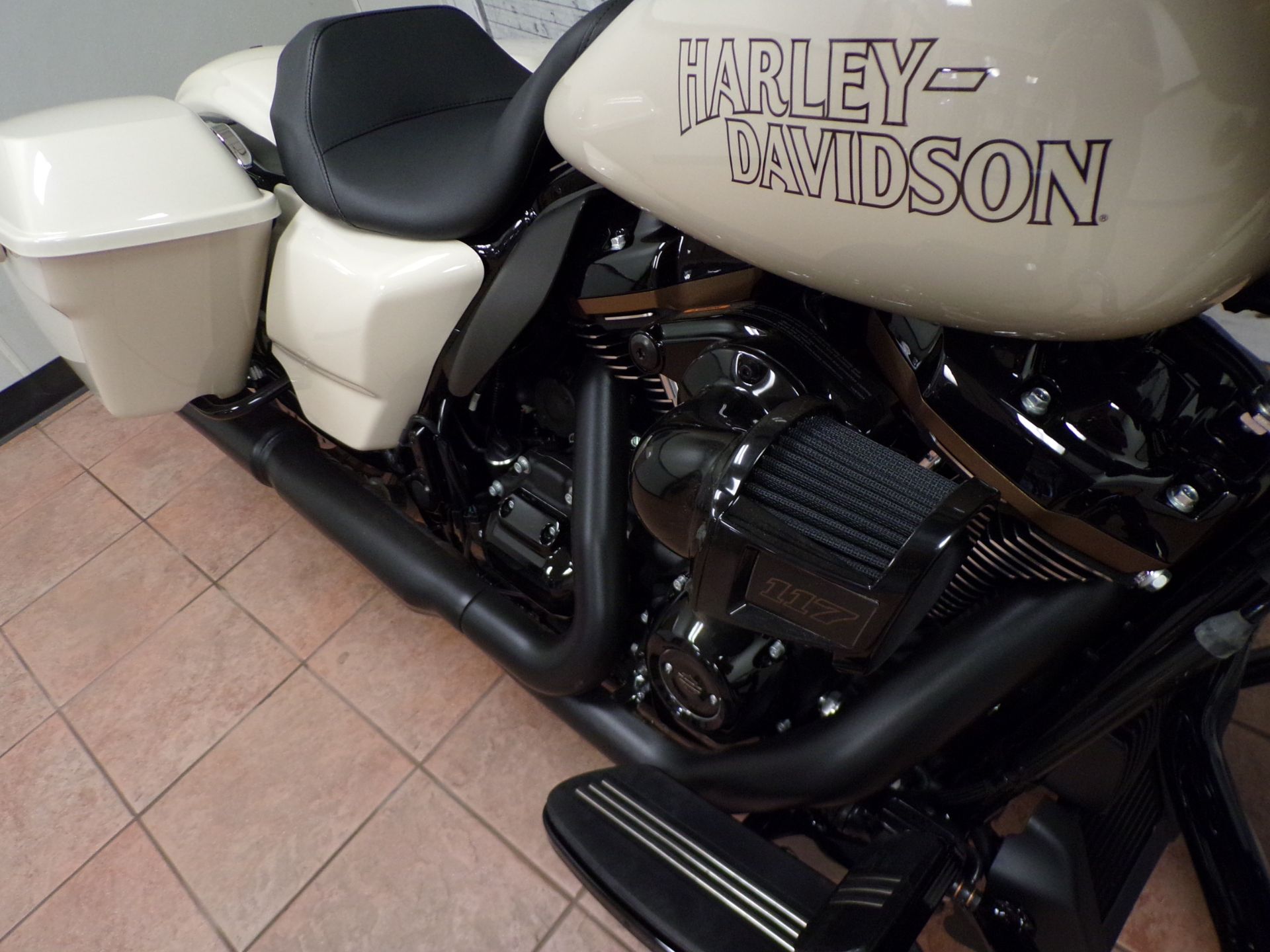 2023 Harley-Davidson Street Glide® ST in Honesdale, Pennsylvania - Photo 8